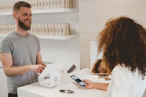 Découvrez comment La Fabrique à Clients attire de nouveaux clients