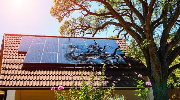 Les avantages essentiels des panneaux solaires pour votre domicile